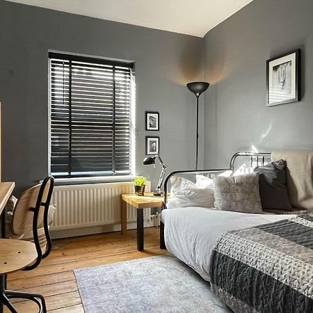 Townhouse In Trendy Suburb Of Hoole Leilighet Chester Eksteriør bilde