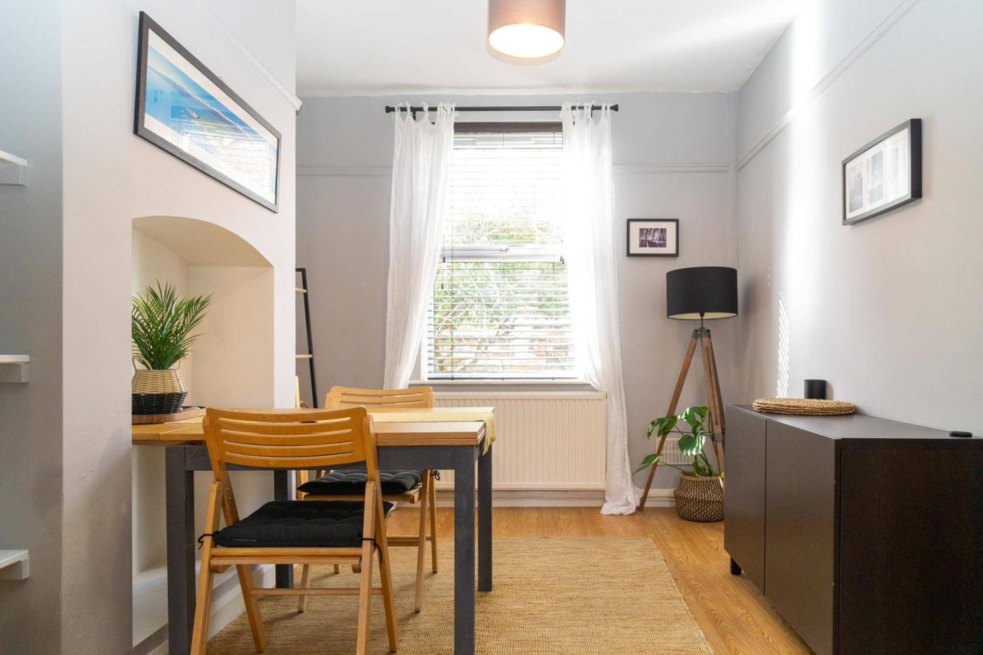 Townhouse In Trendy Suburb Of Hoole Leilighet Chester Eksteriør bilde